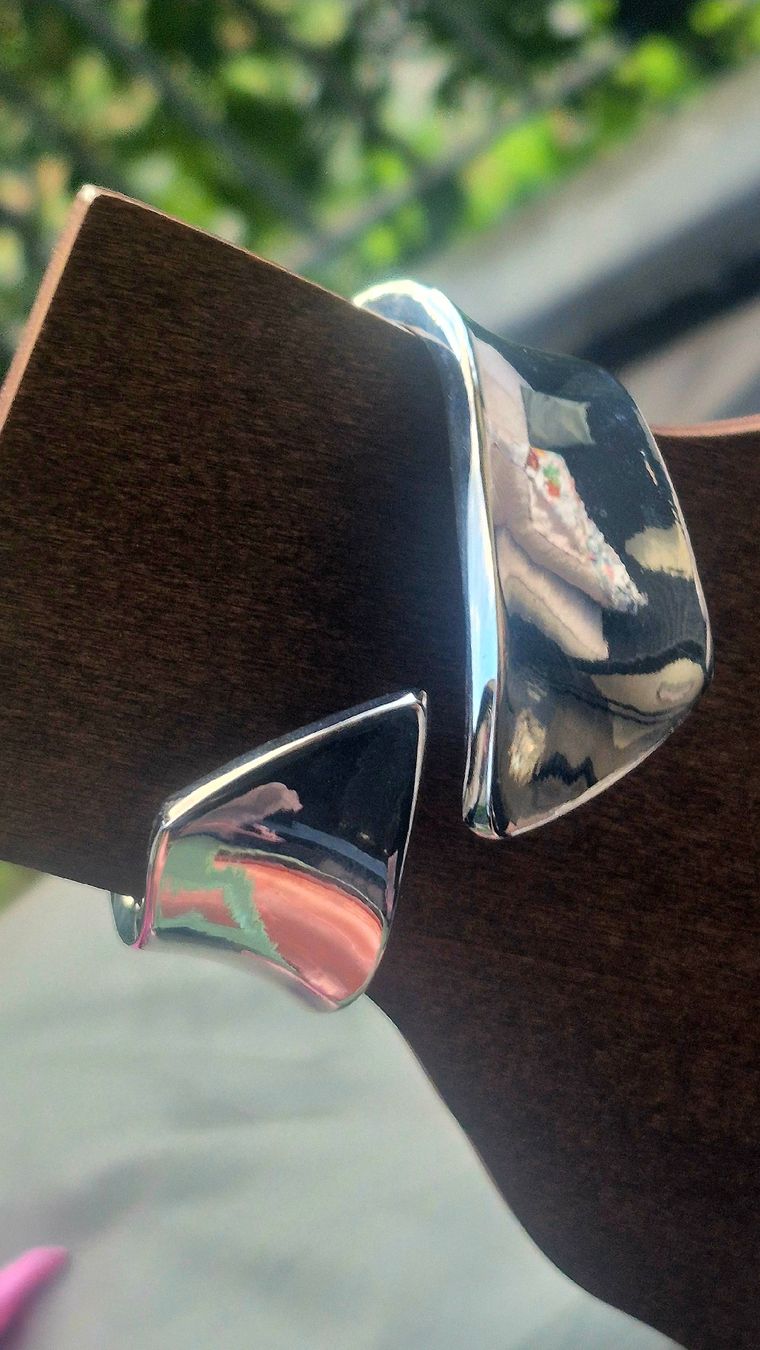 Bracelets: Bracciale rigido effetto argento design moderno  – D'occasion à Giubiasco par Stefaniav 1