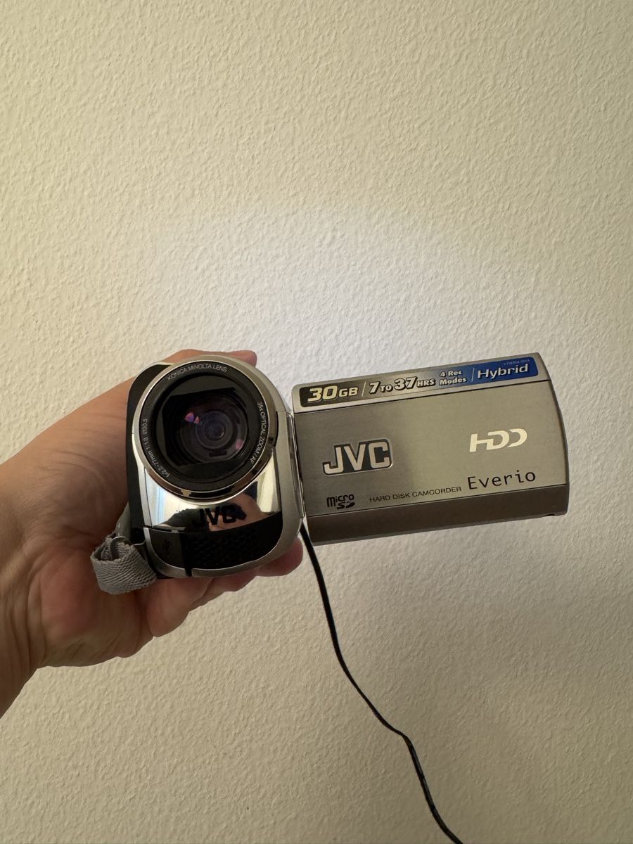 JVC Videocamere: JVC Everio GZ-MG330HE Hard Disk  – Usato da Niederbipp venduto da yar_tf6f 1