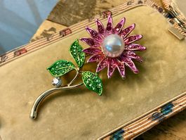 VINTAGE BROSCHE GABLONZER STRASSSTEINE, EMAIL, KUNSTPERLE
