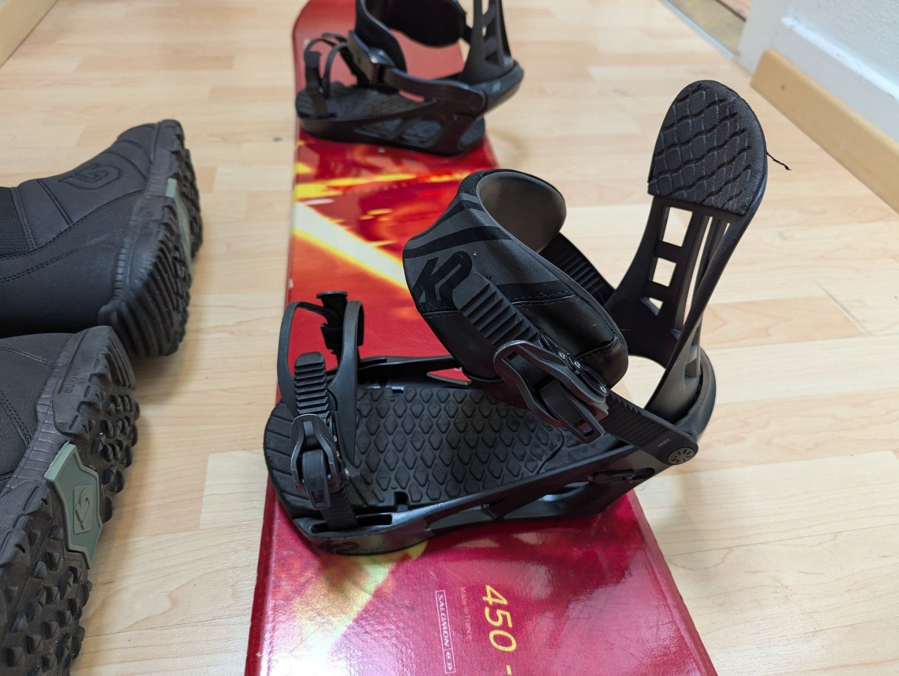 Salomon Board: Snowboard-Set komplett mit Boots, perfekt abgestimmt – Usato da Wettingen venduto da typenerd 1