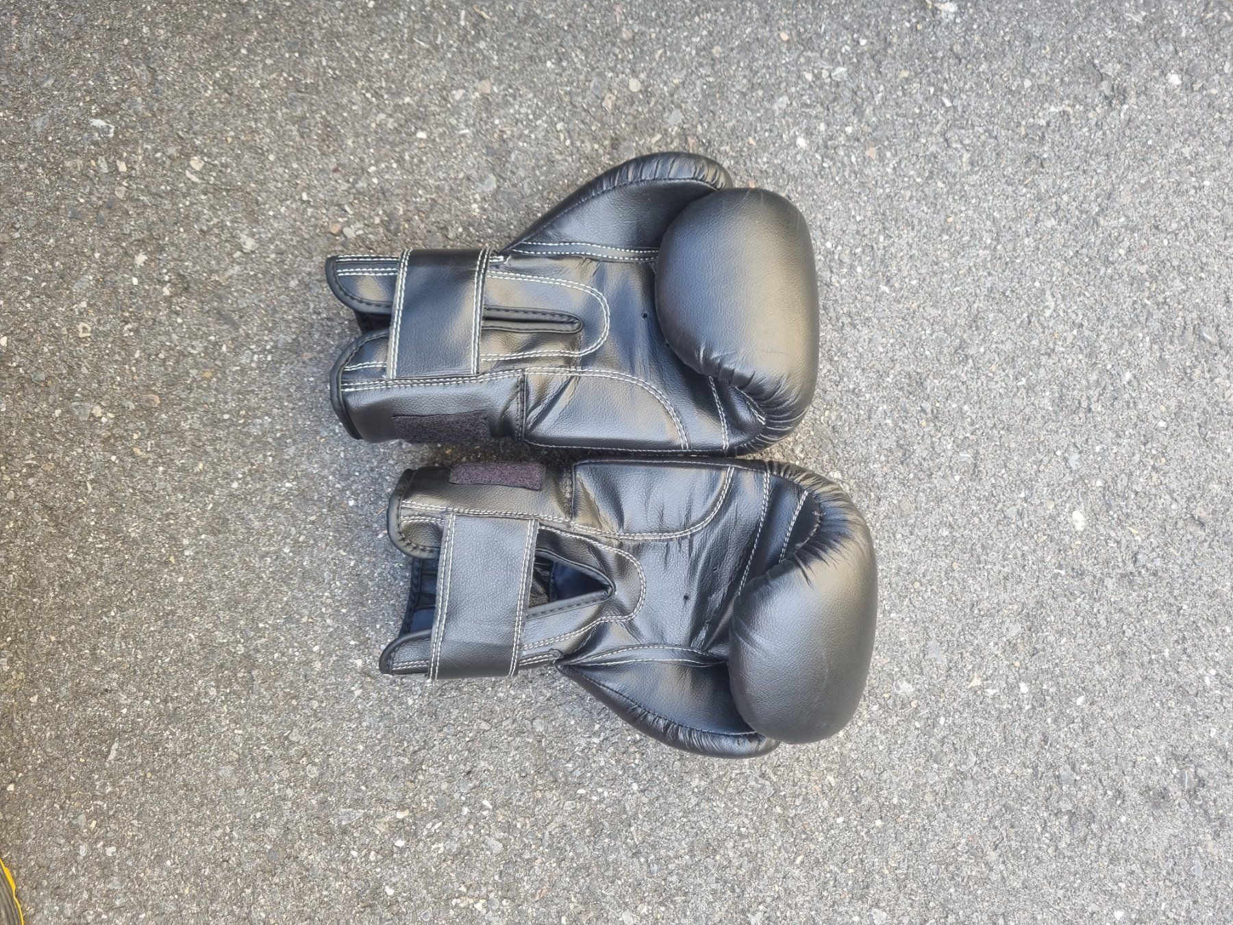 Sacs de frappe: Hammer Boxsack mit Boxhandschuhen – D'occasion à Ruswil par nic_yd2c 2