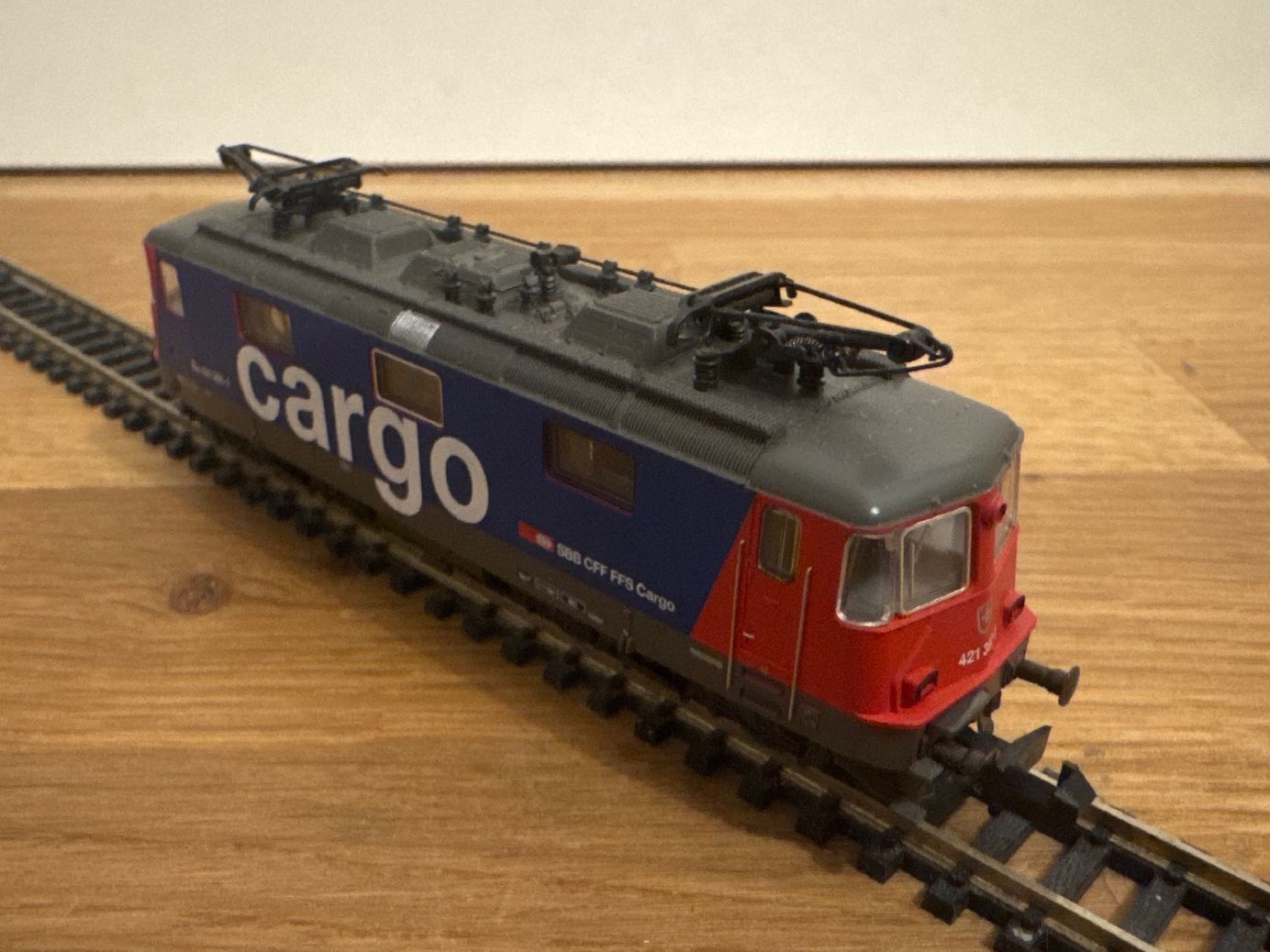Fleischmann Modelleisenbahnen: Fleischmann 732402 SBB Re 421 397-1 Cargo Digital – Neu (gemäss Beschreibung) aus Schlierbach von Look8 1
