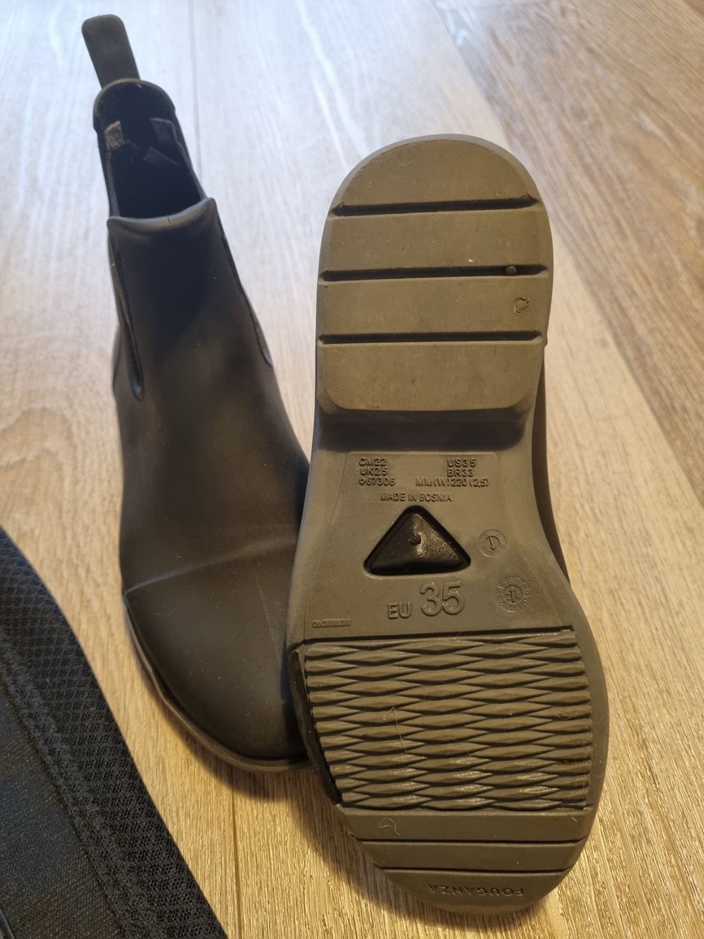 Decathlon Damenschuhe: Reitschuhe mit Cheps – Gebraucht aus Wichtrach von mryter01 1