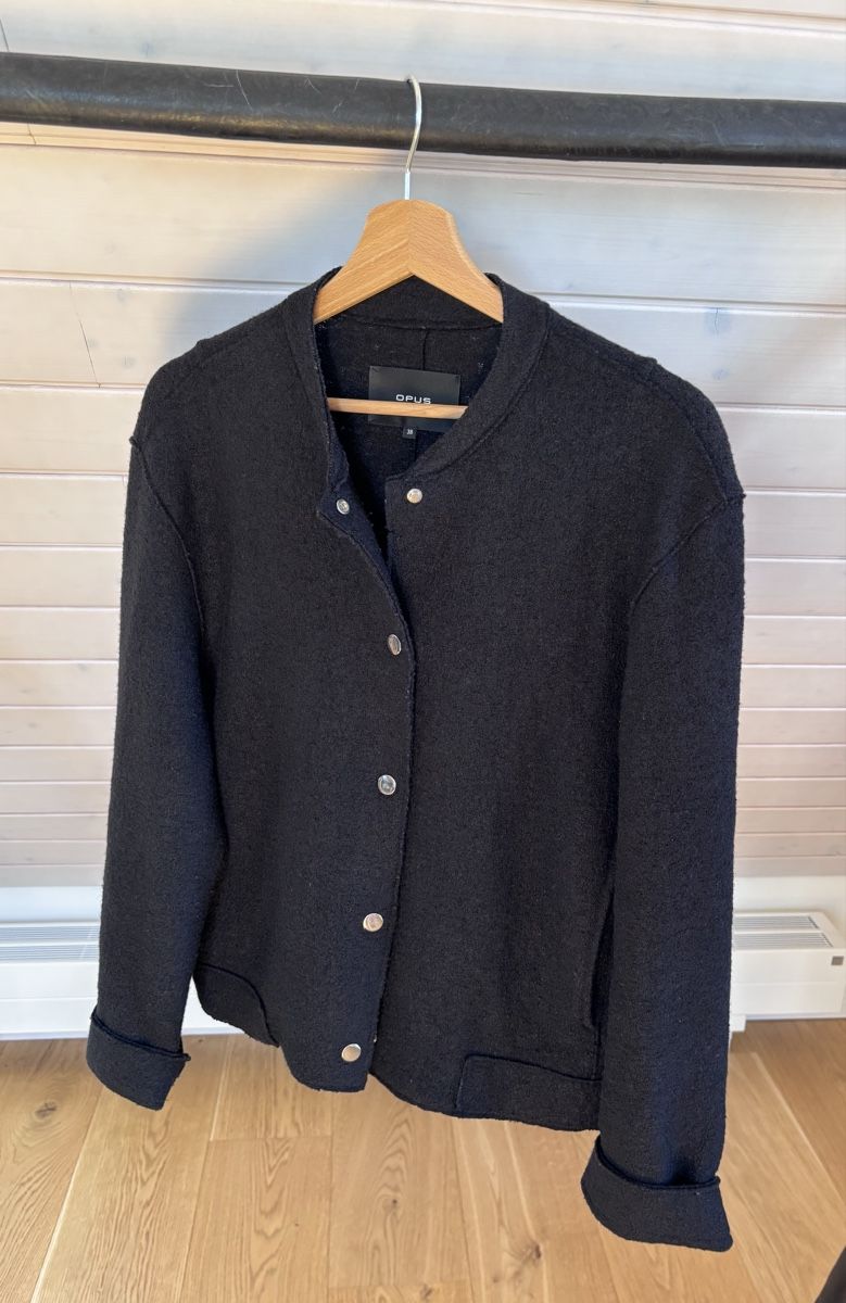 Opus Jacken: Opus Hosana bomber jacket, black, size 38 – Neu (gemäss Beschreibung) aus Kilchberg ZH von ben_pc68 5