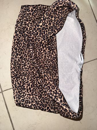 Bershka Leo Top Gr. M – Leopardenmuster