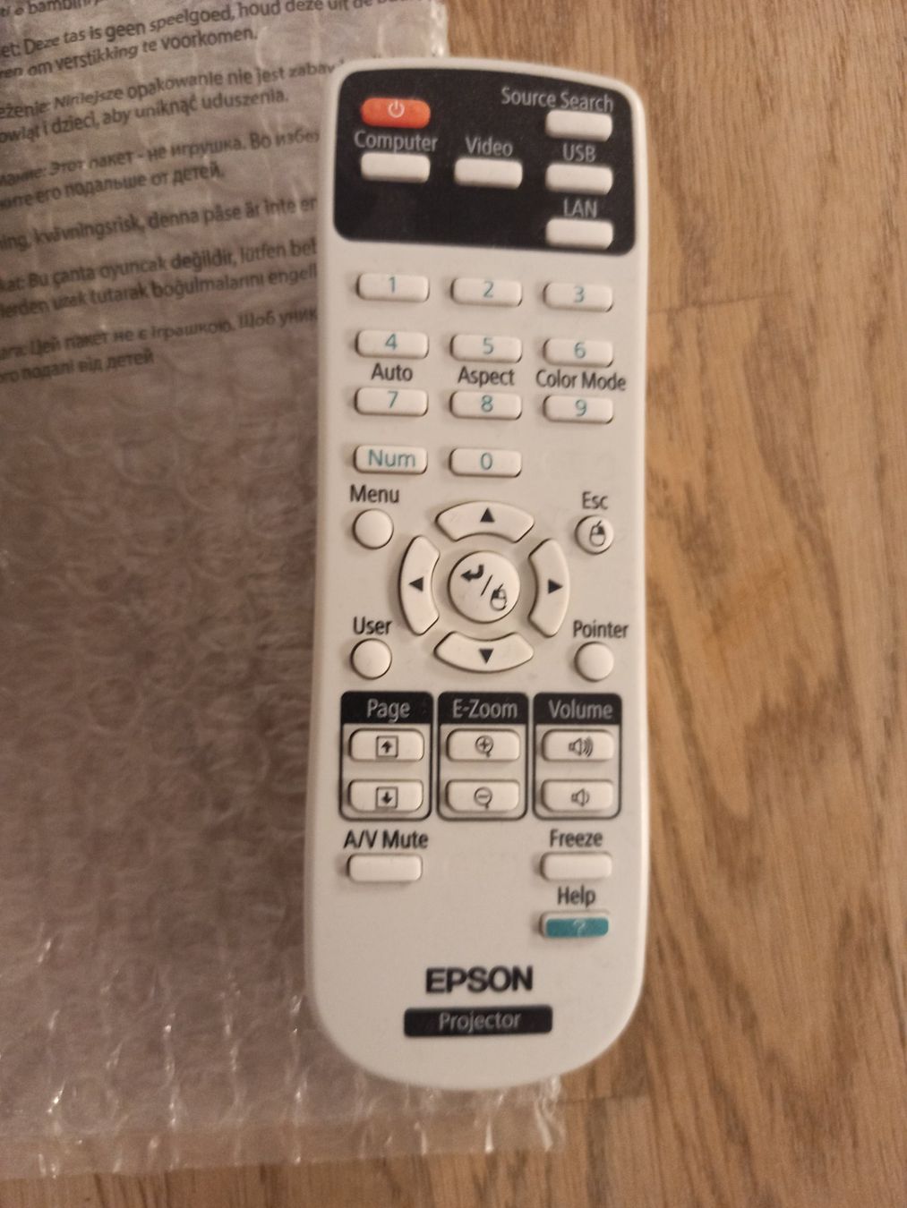 Epson Vidéoprojecteurs: Beamer Epson EB-W12 mit Fernbedienung Ab 1,- – Défectueux à Oberweningen par mar_87mx 6