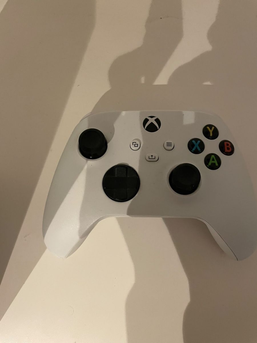 Microsoft Console: Xbox series s – Nuovo (secondo la descrizione) da Herzogenbuchsee venduto da Andrew12 5