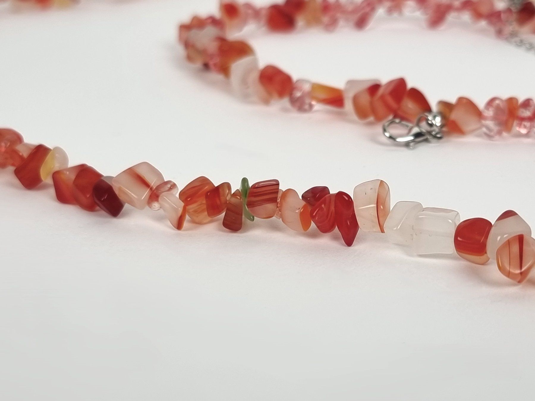 Ketten: Halskette + Armband Set rot, weiss – Gebraucht aus Urtenen-Schönbühl von Restwert_Schoenbuehl 3