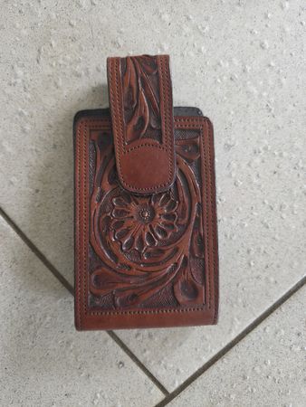 Handy Gurt-Ledertasche mit Prägung im Western-Look