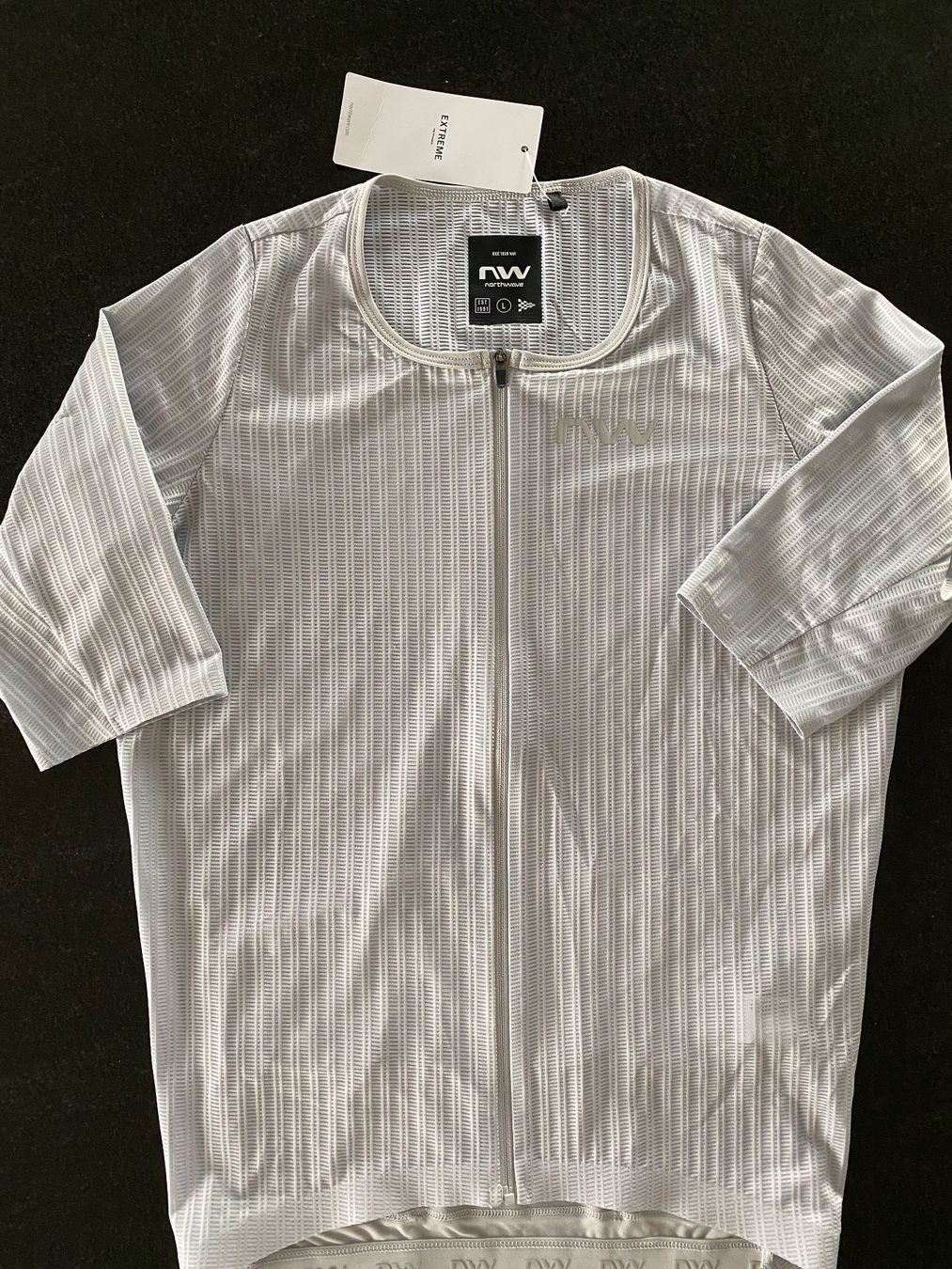 Northwave Leibchen & Hosen: Northwave - Extreme Light Jersey, Trikot, L – Neu und originalverpackt aus Meisterschwanden von Lapins2019