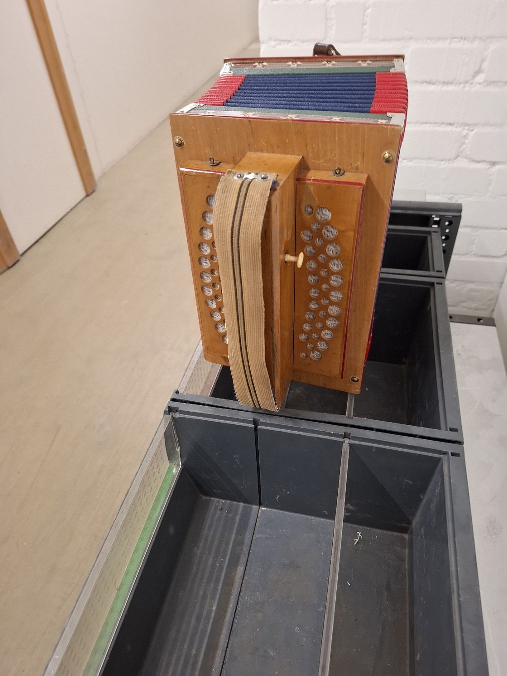 Eichhorn Musikinstrumente: Eichhorn orgeli – Gebraucht aus Villeneuve von BibiVintage 4