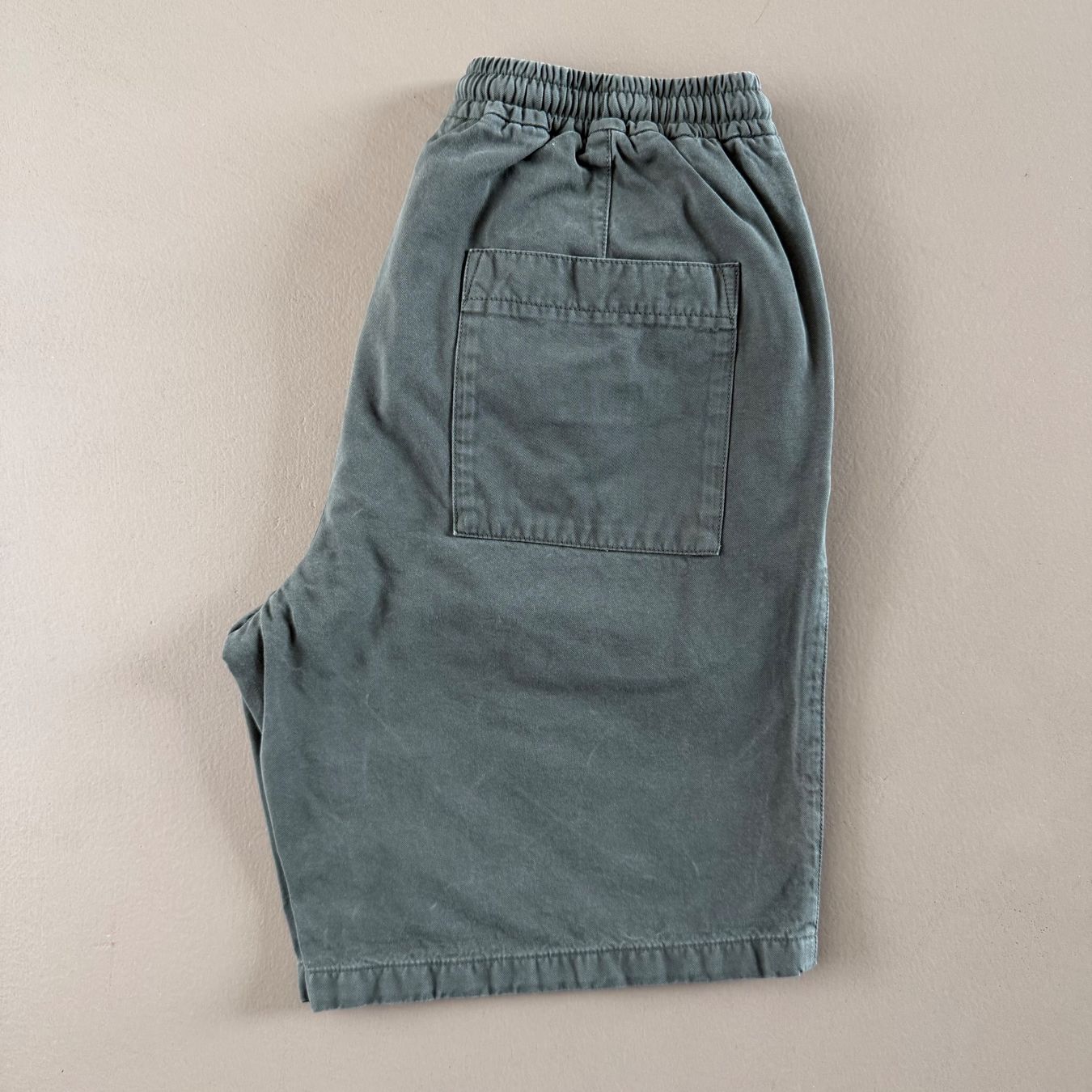 Pelikamo Pantaloni: PELIKAMO Shorts 💚 – Usato da Zürich venduto da ClosetQueen 1