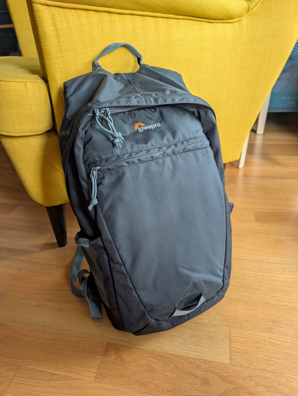 Lowepro Sacs à dos: Sac photo Lowepro Hatchback 16 L – D'occasion à Neuchâtel par roy_xk8s