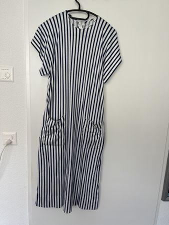 Sommerliches Streifenkleid, Gr. M, neuwertig, Top Zustand!