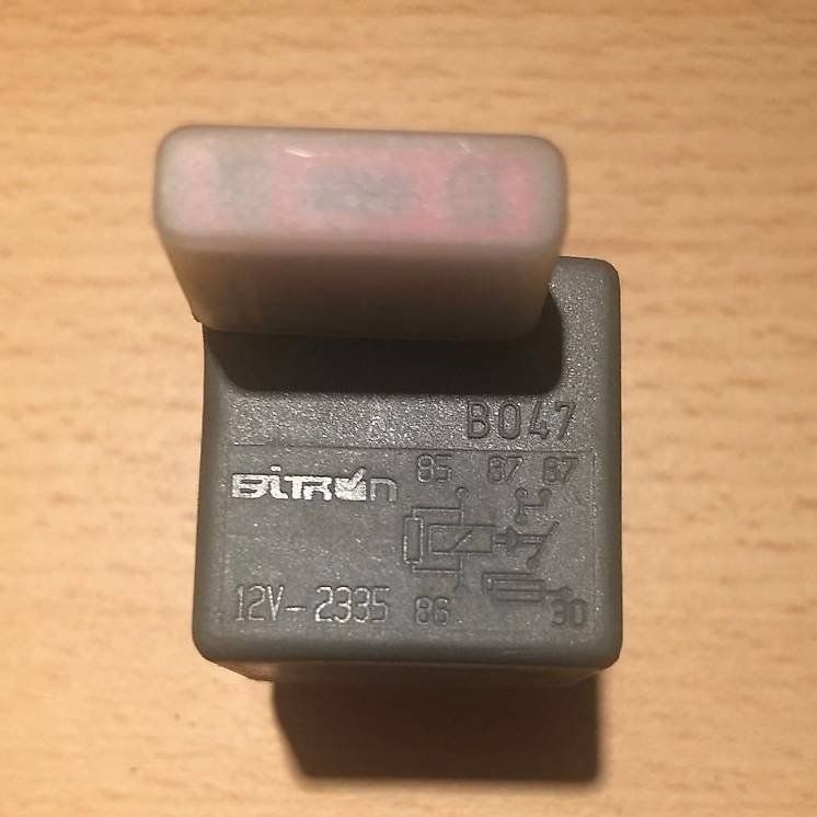 Lancia Alle Autoersatzteile: Alfa-Romeo 164, Lancia Delta Integrale Fernschalter-Relais – Neu und originalverpackt aus Neuenhof von Boh1