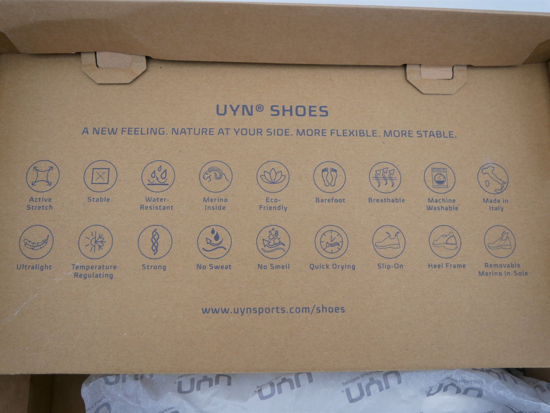 Scarpe da donna: UYN X-CROSS TUNE, OPTICAL BLACK/BLACK, GR. 35 – Nuovo (secondo la descrizione) da Winterthur venduto da Restwert_Winterthur 7
