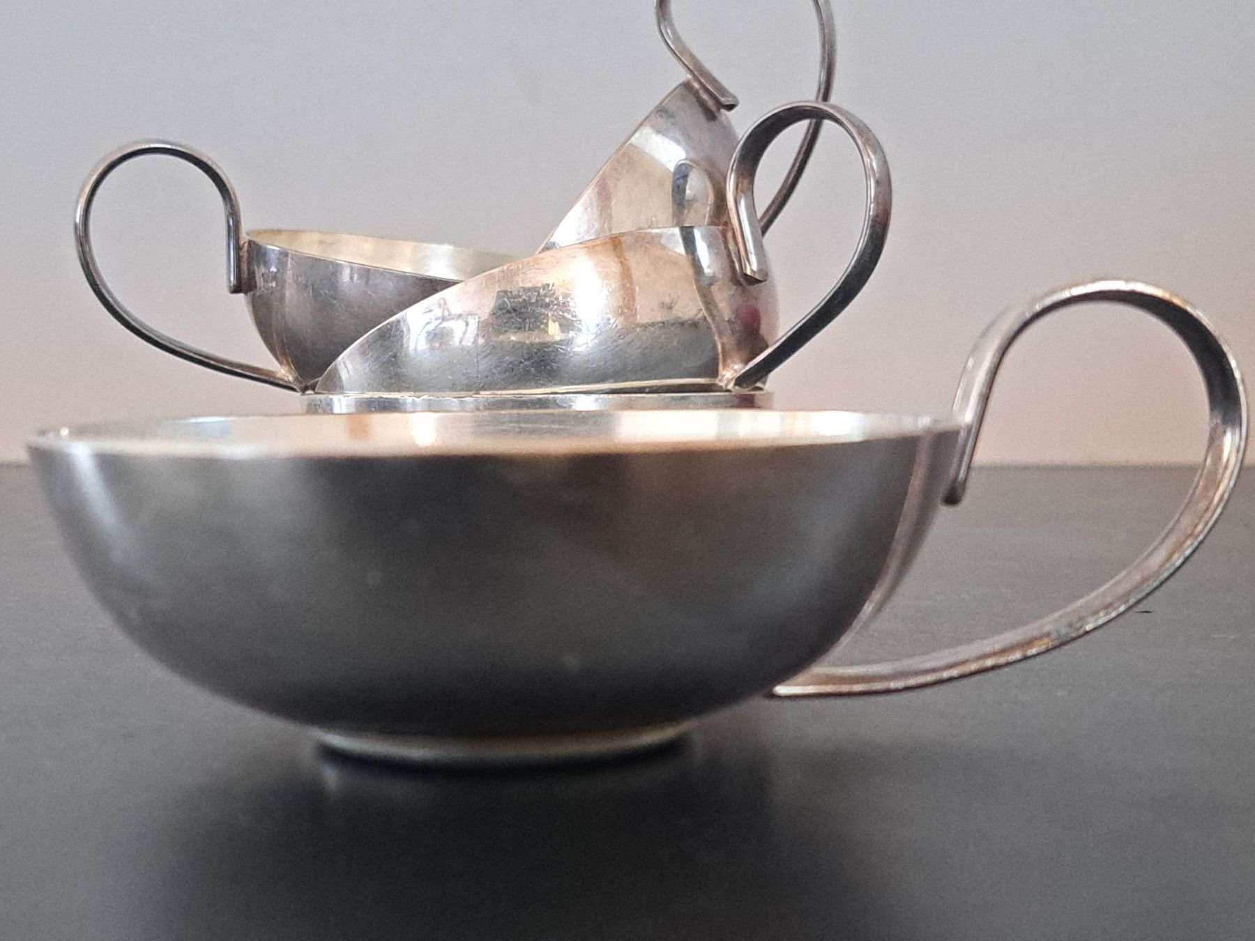 Geschirrsets: Glacéschalen aus Hotelsilber – Gebraucht aus Zürich von Mondmatrose01