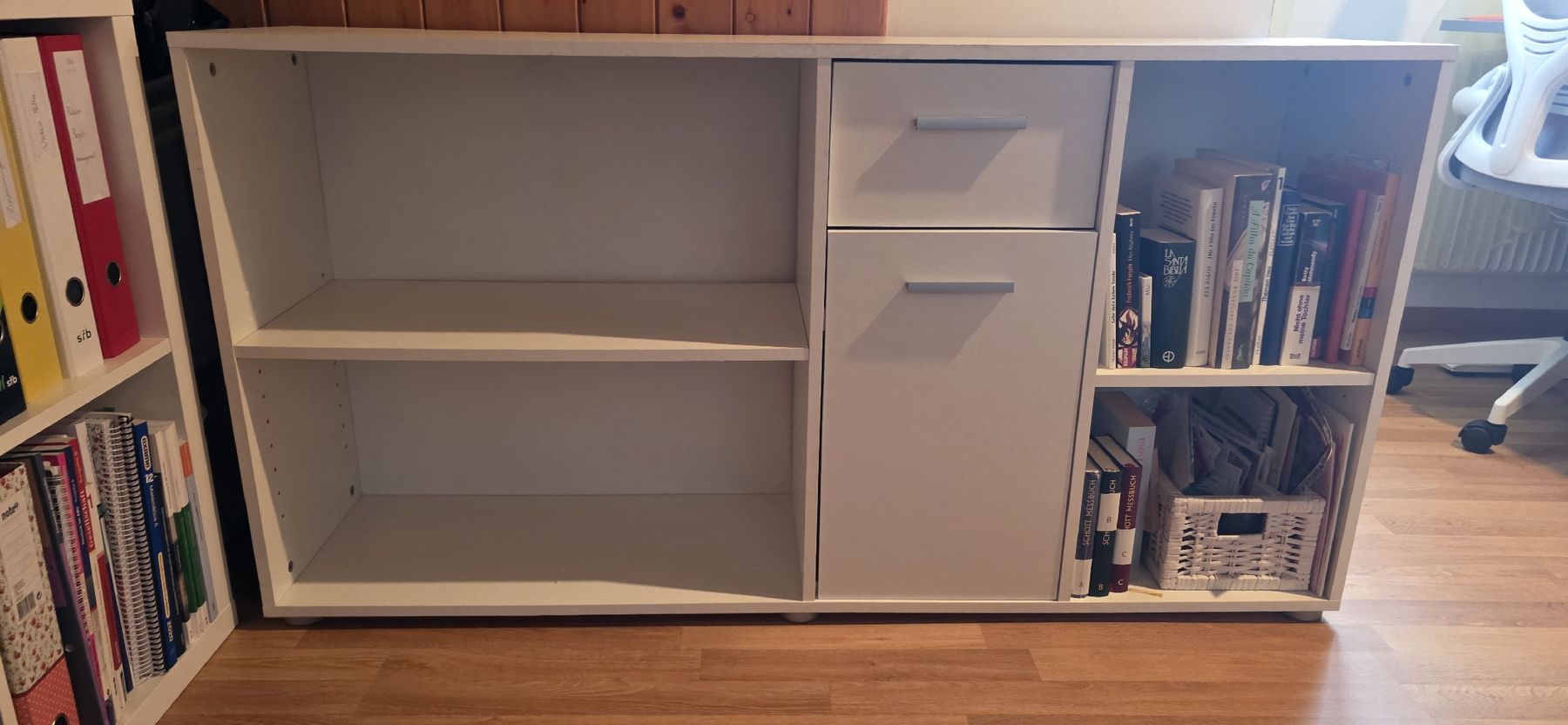 Cassettiere: Schrank/ Gestell 135 x 71,5 x 33 – Usato da Aeschi SO venduto da trindade