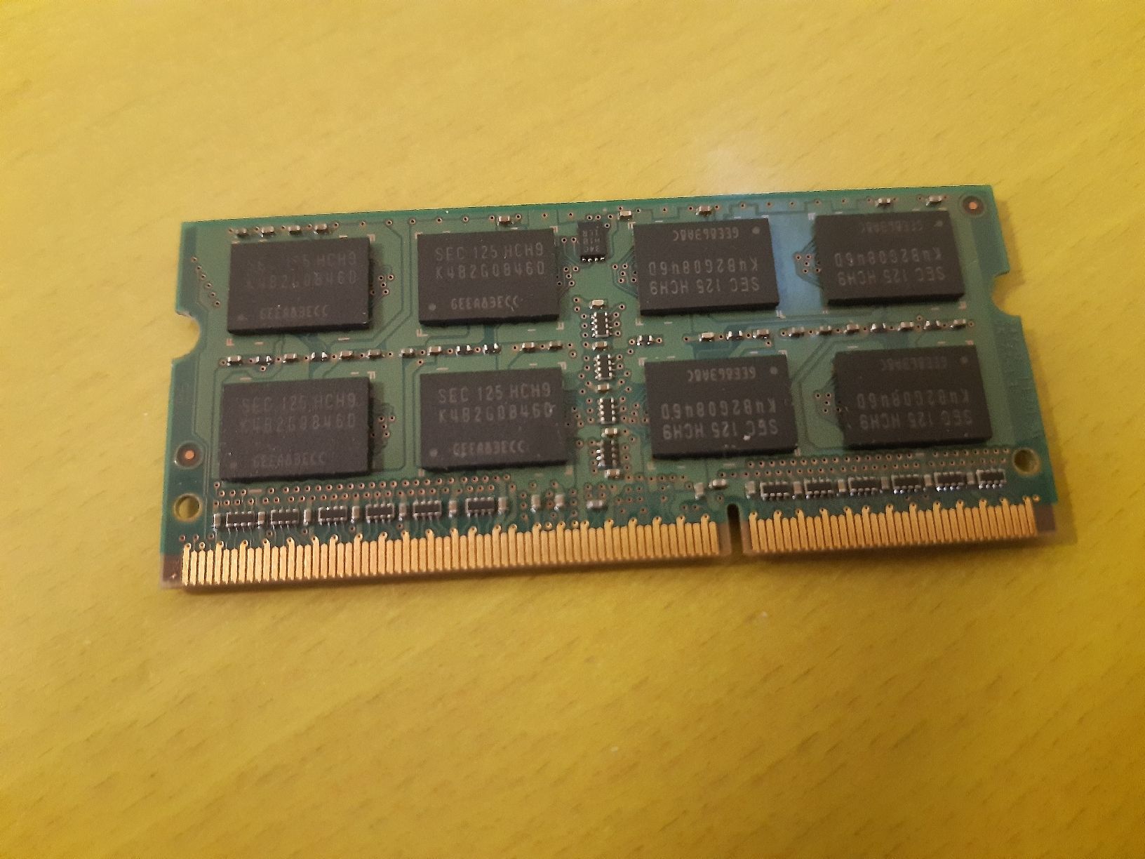 Samsung Memoria / RAM: Samsung 4gb 2Rx8 PC3 10600S RAM – Usato da Flawil venduto da rcnkr 3