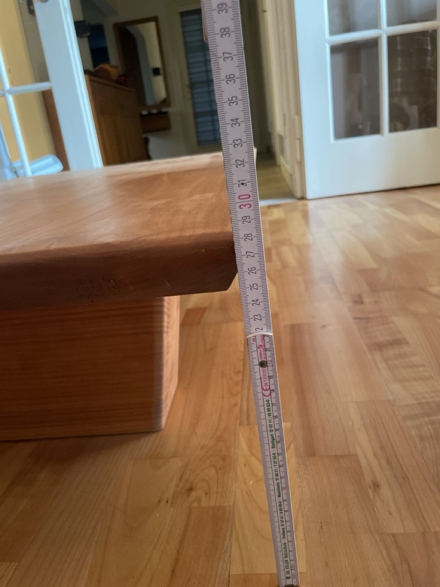 Tables: Massiver Couchtisch Kirschholz 130x60cm – D'occasion à Luzern par lelement 4