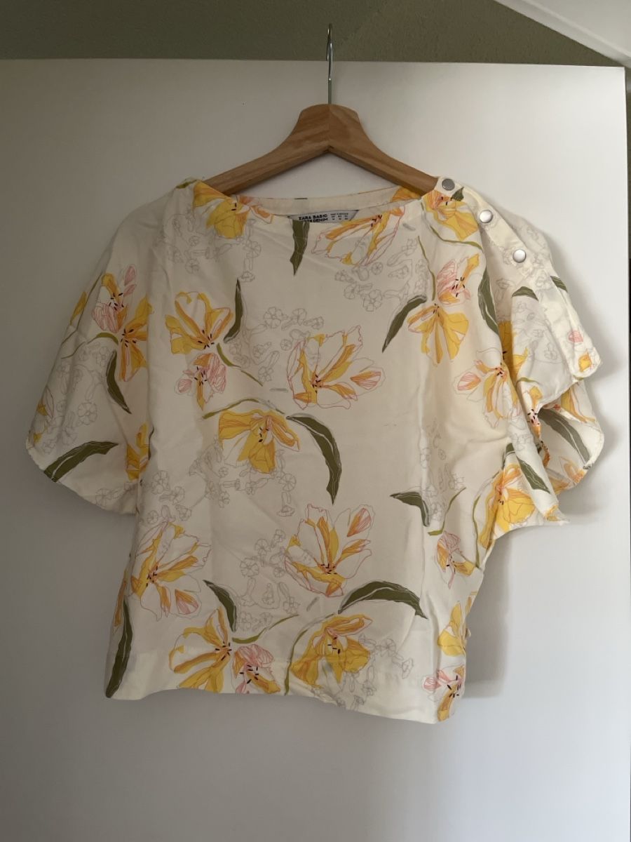 Zara Tops: Haut Zara Basic Denim fleuri taille M – Neu (gemäss Beschreibung) aus Etagnières von koalavd
