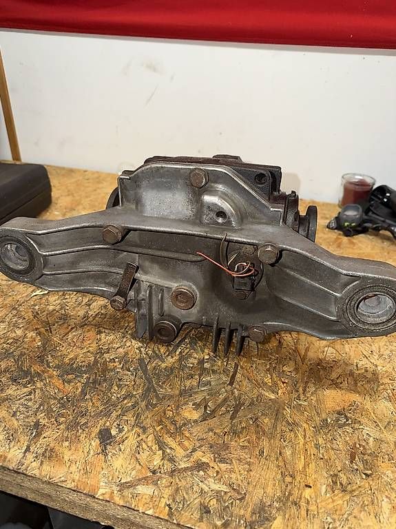 Tutti pezzi di ricambio auto: Bmw E36 S3.45 25% Sperrdifferential  – Usato da Oberriet SG venduto da bag_99 2