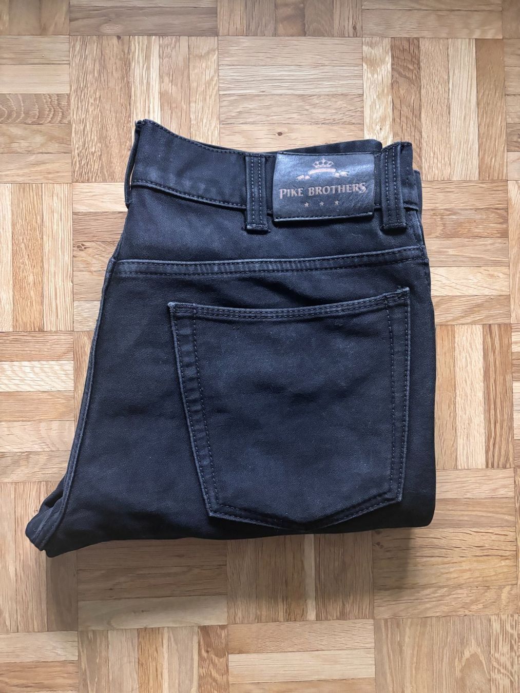 Pike Brothers Jeans: Pike Brothers Jeans – Usato da Thun venduto da maddox75