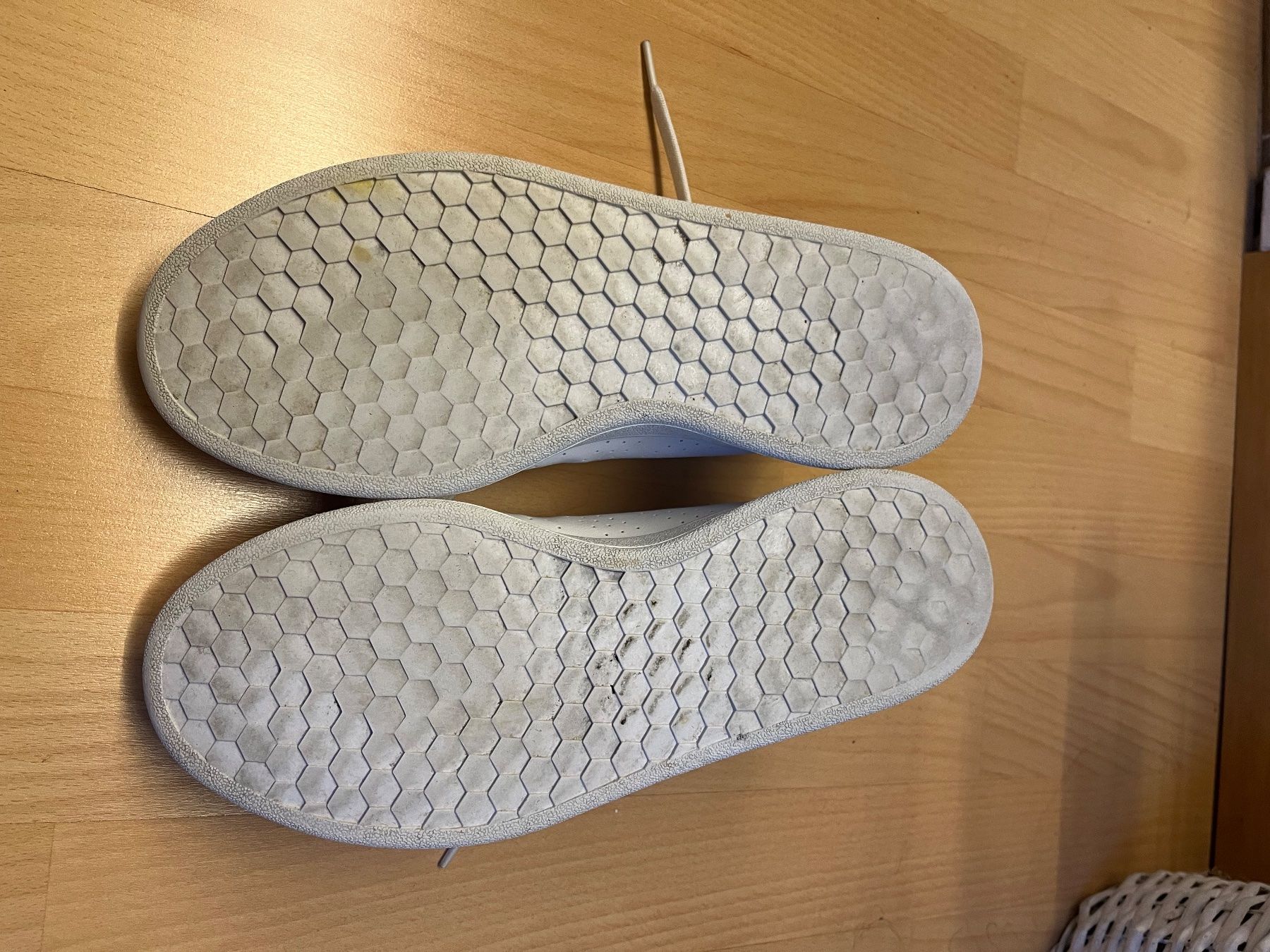 Damenschuhe: Sneaker Adidas, Grösse 39, getragen – Gebraucht aus Heerbrugg von R.St27 3