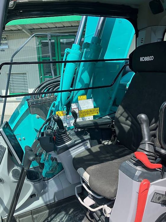 Kobelco Bagger: Raupenbagger Kobelco SK140SRLC-7, Mietrückläufer in Vollausr – Gebraucht aus Uznach von TopCom02 3