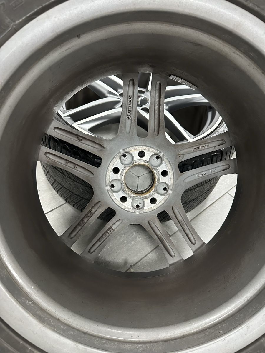 Mercedes-Benz Pneus & Roues: Winterrad E63 AMG 20 Zoll – D'occasion à Hochdorf par K.Kari 6