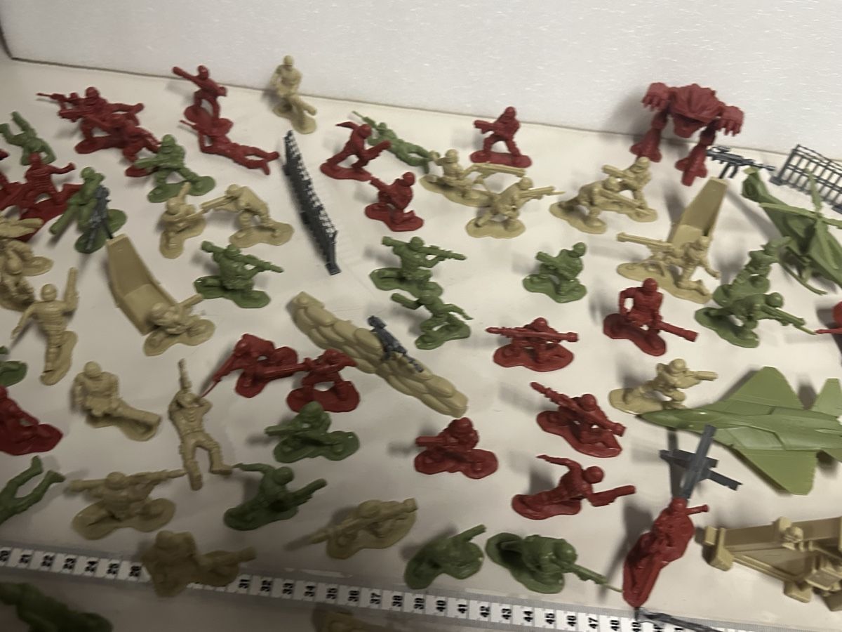 Figuren: Kunstoff Soldaten Set Krieger – Gebraucht aus Deitingen von Himhip 2