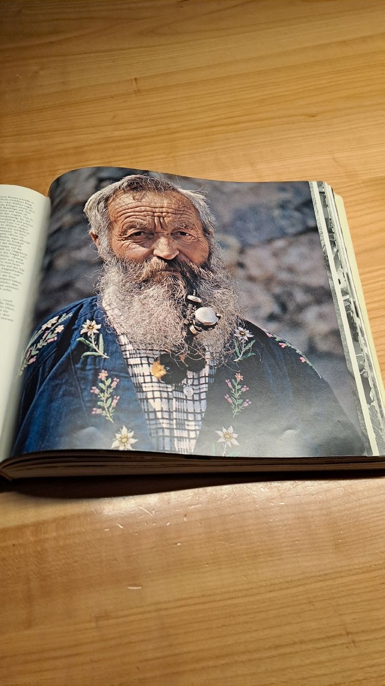 Bücher: Buch  URI LAND AM GOTTHARD – Gebraucht aus Schattdorf von quota1000 4
