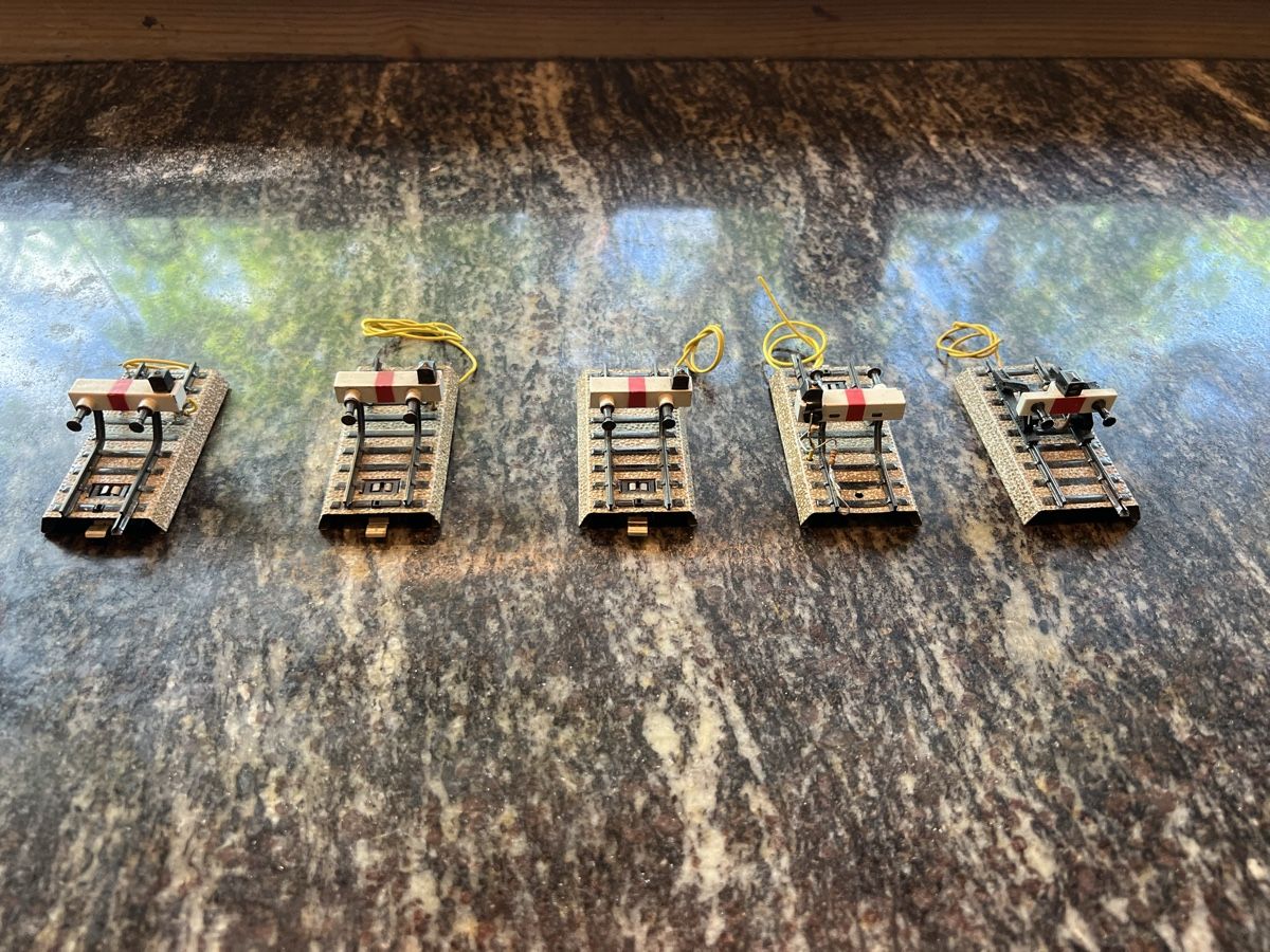 Märklin Modellini di ferrovie: Marklin HO. Prellbock 5129 mit Led – Usato da Le Mont-sur-Lausanne venduto da heidimichel