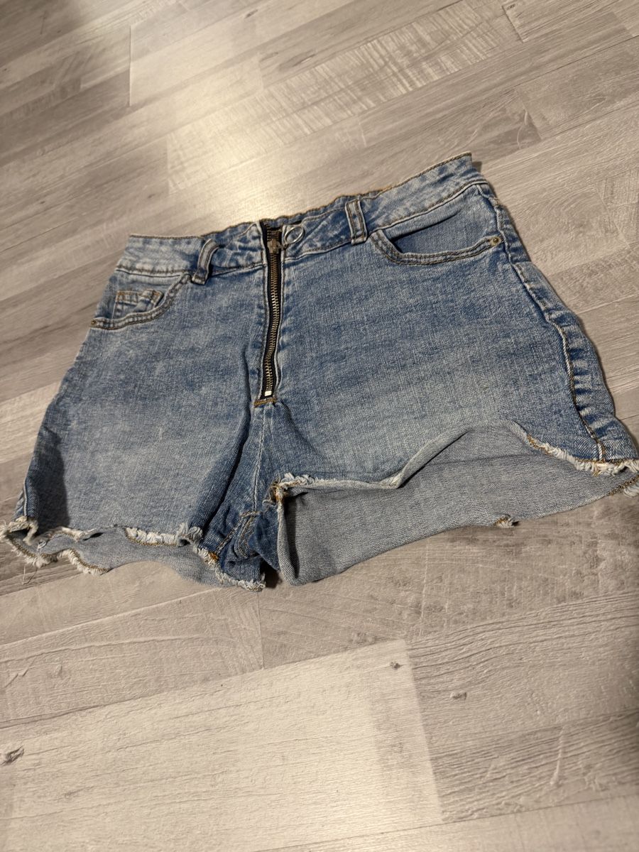 Jeans: Shorts in Grau – Nuovo (secondo la descrizione) da Zürich venduto da Dar_bgc8 1