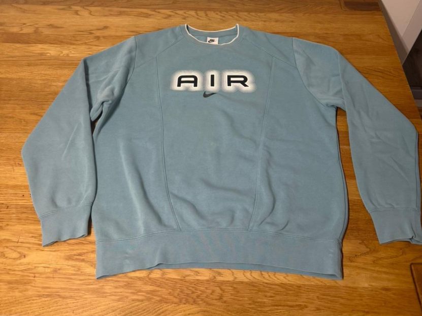 Nike Maglioni & Felpe: Vintage Nike Air sweater – Usato da Churwalden venduto da vin_mc2c 1