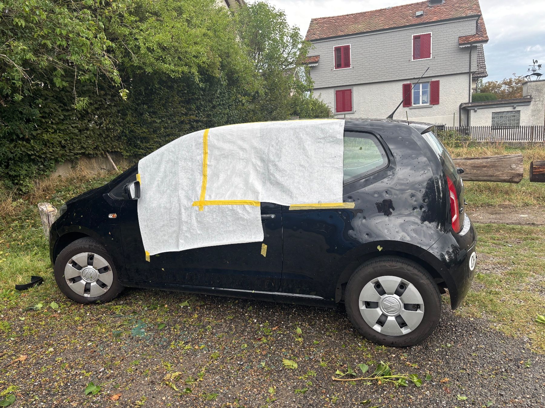 VW Automobili: VW up mit Hagelschaden – Usato da Zürich venduto da anni1981
