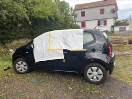 VW up mit Hagelschaden