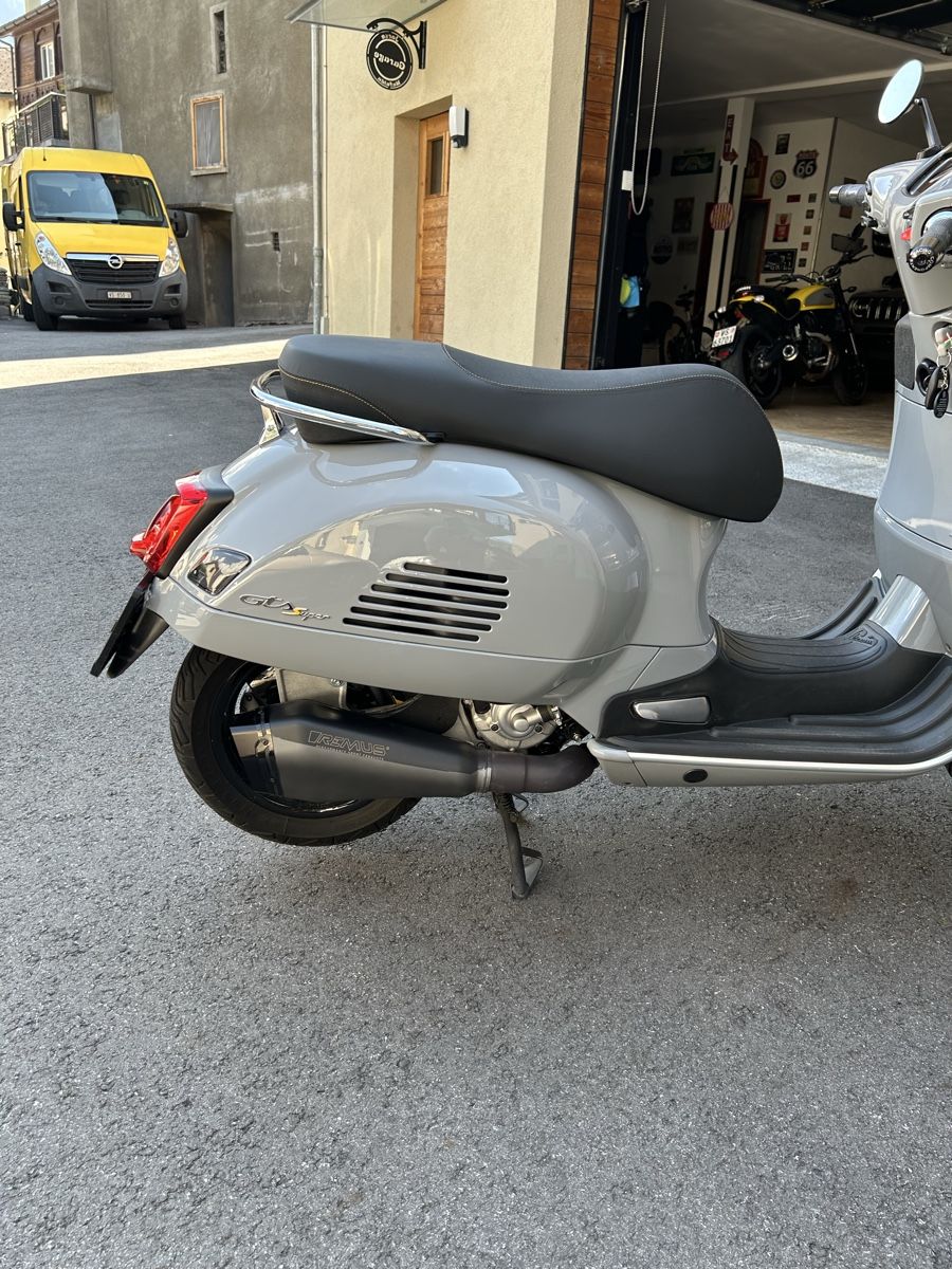 Piaggio Scooter: Vespa GTS 300 HPE Super Tech – Nuovo (secondo la descrizione) da Glis venduto da maf_ph9k 3