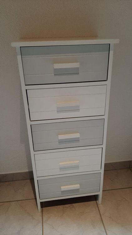 WEISSE KOMMODE. Kaufen auf Ricardo