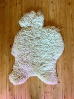 Echter Schafsfell Teppich - Kuschelig warm für den Winter
