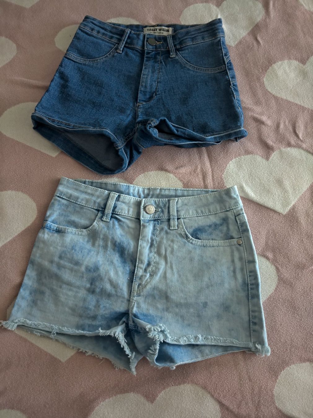 Tally Weijl Lotti & Set di vestiti: Jeans Shorts – Usato da Salenstein venduto da Silly...0