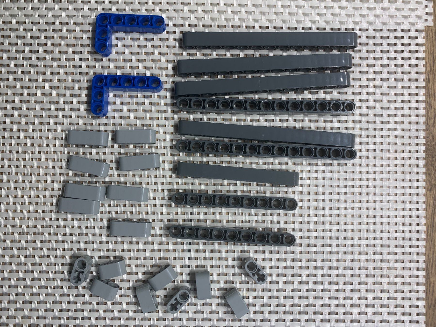 Lego Giocattoli: Lego Technik graue blaue runde Lochbalken 8043 – Usato da Buochs venduto da Techtelmechtel