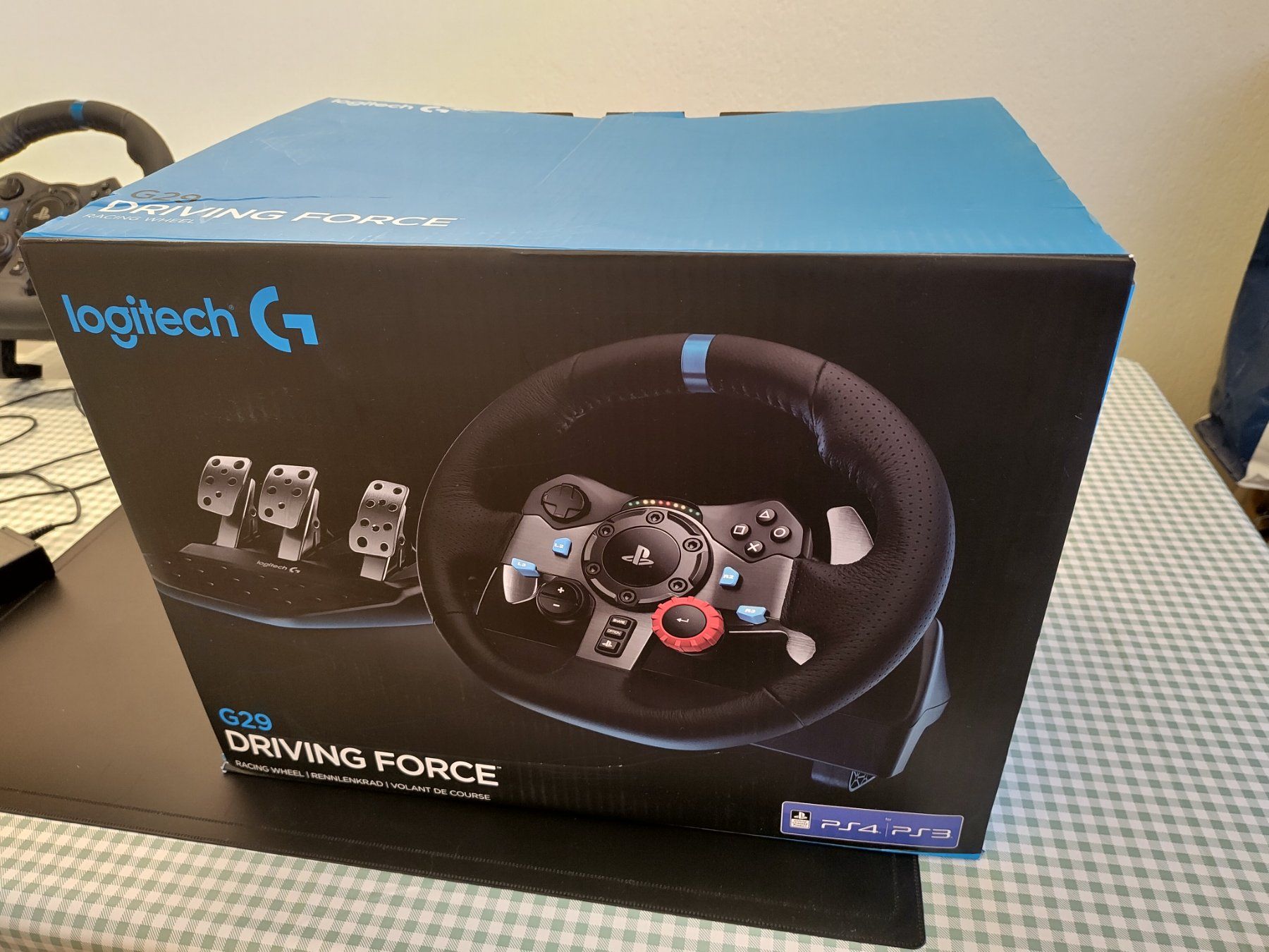 Logitech G29 Driving Force mit Shifter für PC und PS3/4 (Gebraucht) in ...