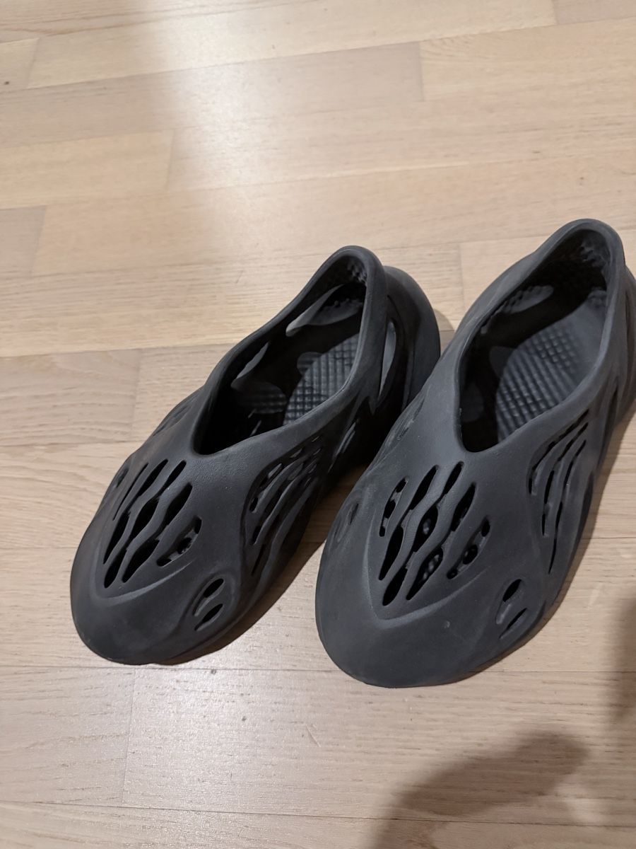 Chaussures hommes: Adidas schuhe. Gr 38 – D'occasion à Münchenstein par By.gabriela.v