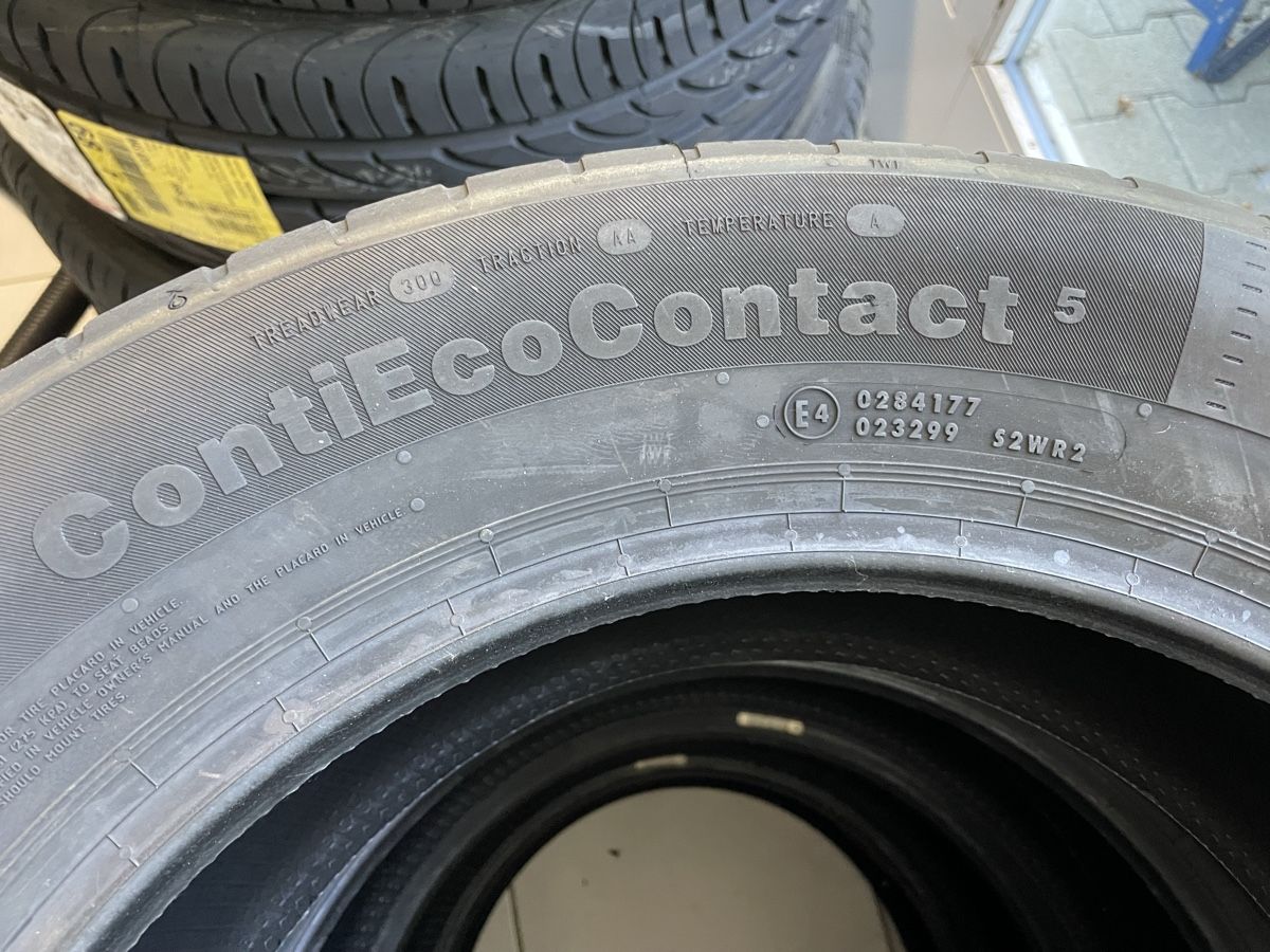 Continental Pneumatici & Ruote complete: Neue Pneu 4stk – Nuovo e nell'imballaggio originale da Tecknau venduto da Garage_St.Buser 2