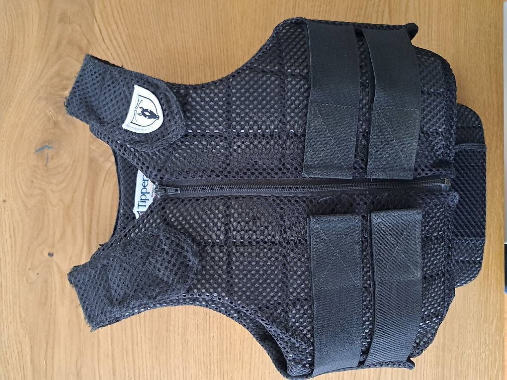 Schutz & Schoner: Reitweste Tipperary Phoenix – Gebraucht aus Waldkirch von Neuseeland 1