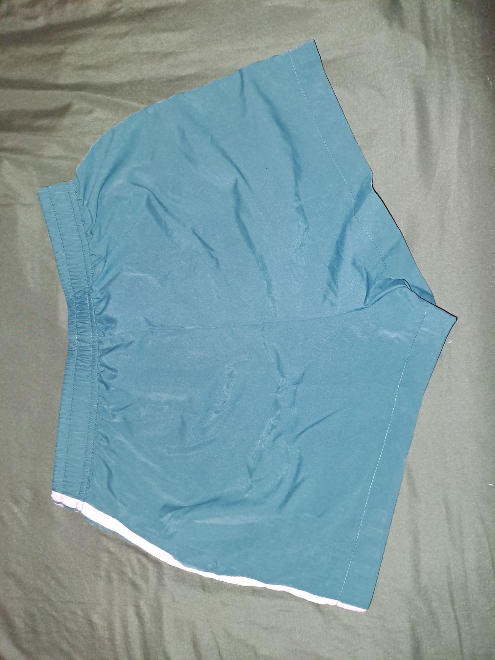 Lotti di vestiti: Damen Shorts 3er Pack Grösse S/M – Usato da Basel venduto da Allerleiii 6