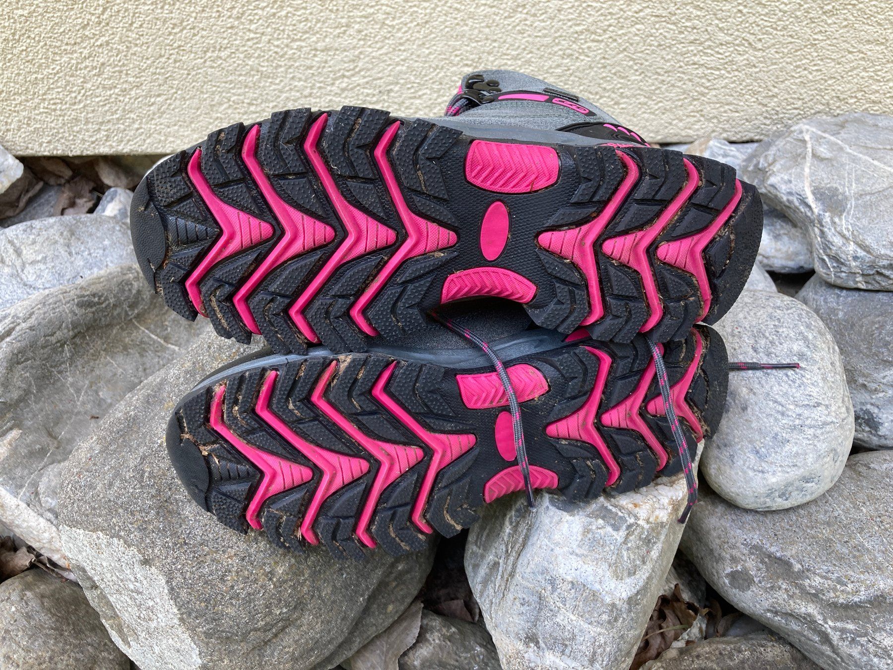 Scarpe da donna: Wanderschuhe Damen, Grösse 39 / 40, neuwertig – Usato da Lütisburg venduto da wiesenpippau 2