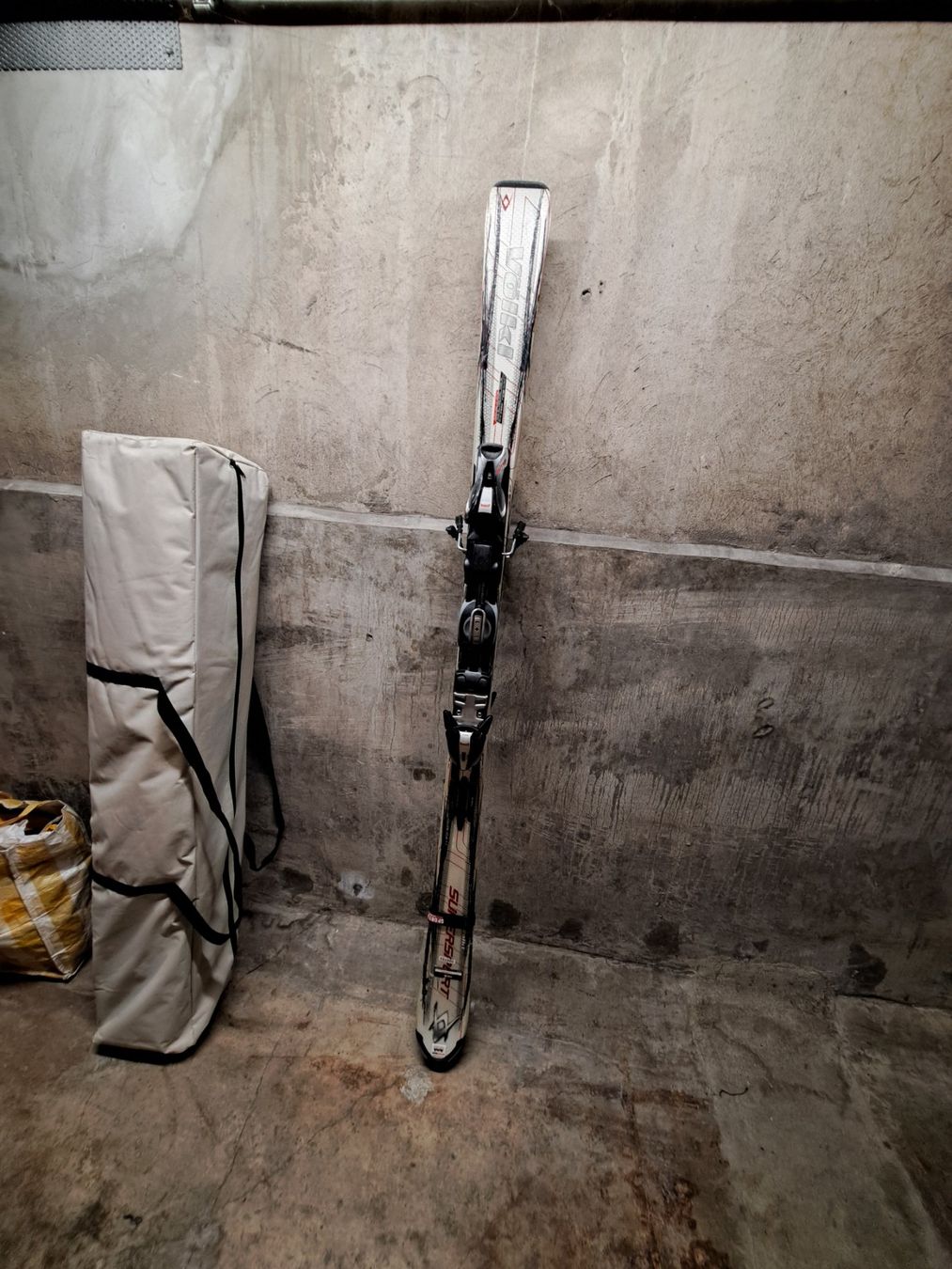 Skis: Skis – Gebraucht aus Luzern von vik_b9fd 3