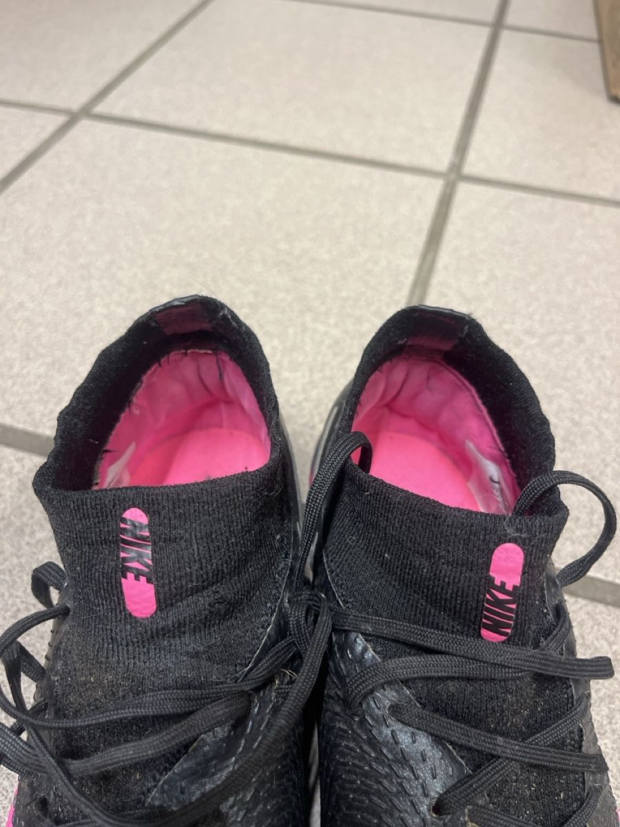 Nike Herrenschuhe: Stollenschuhe – Gebraucht aus Langendorf von sensationell123 4